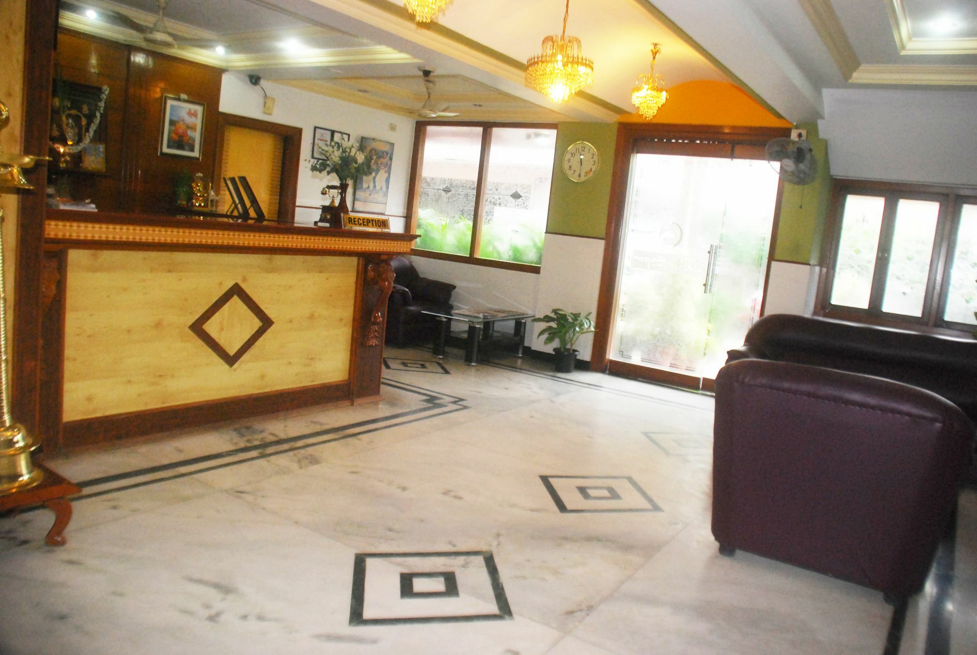Oyo Hotel Ganga Sagar Near Sri Someshwara Swami Temple Бангалор Екстериор снимка